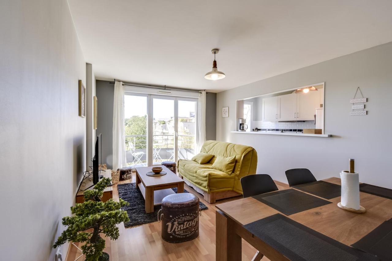 Appartement Chic Apart With Parking And Balcony à Cergy Extérieur photo
